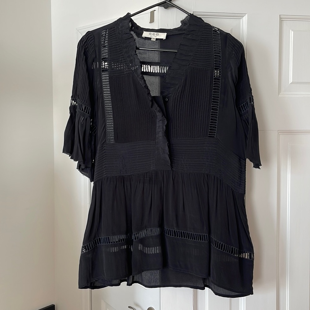 Sea NY black top with cute cut outs